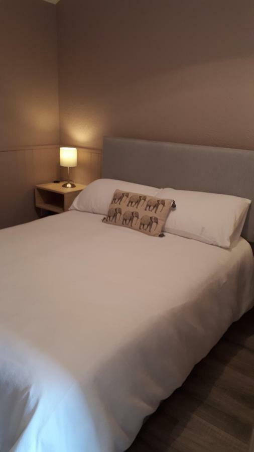 Suzies Self Catering Belmont Apartment Belmont  Екстериор снимка